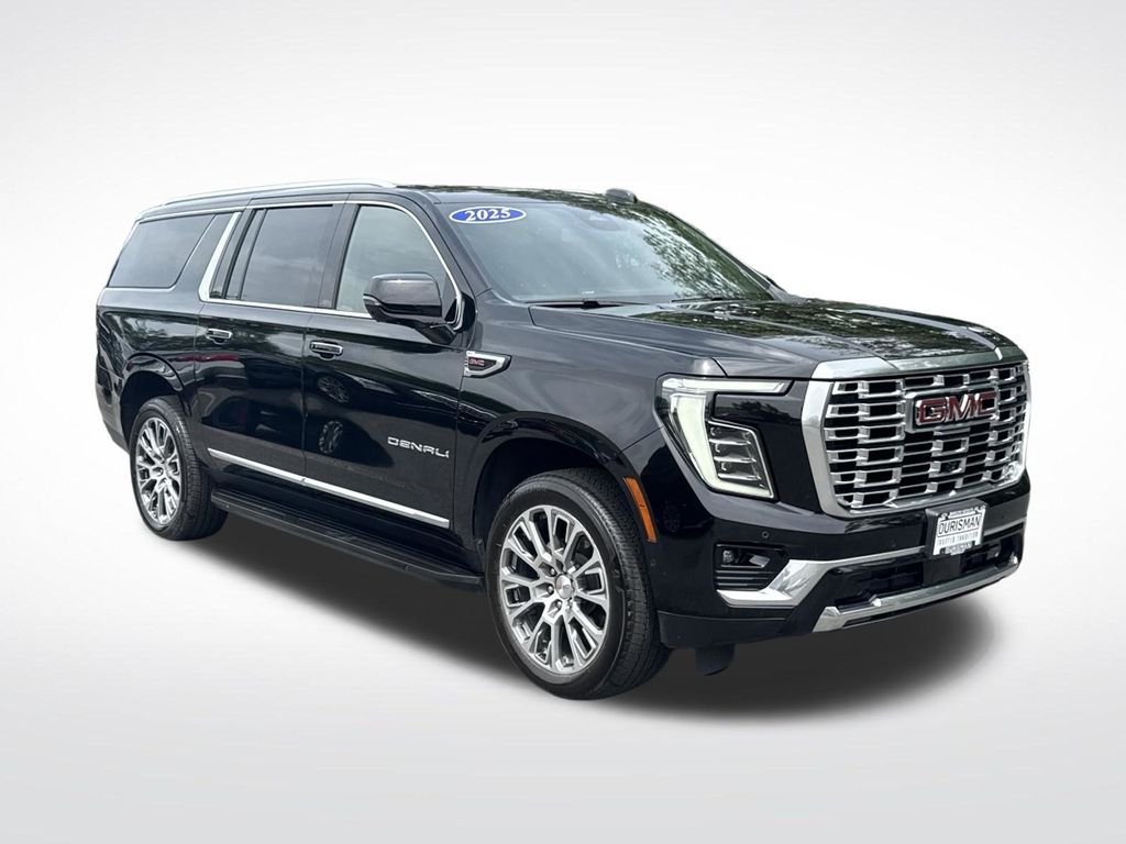 2025 GMC Yukon XL Denali 4WD