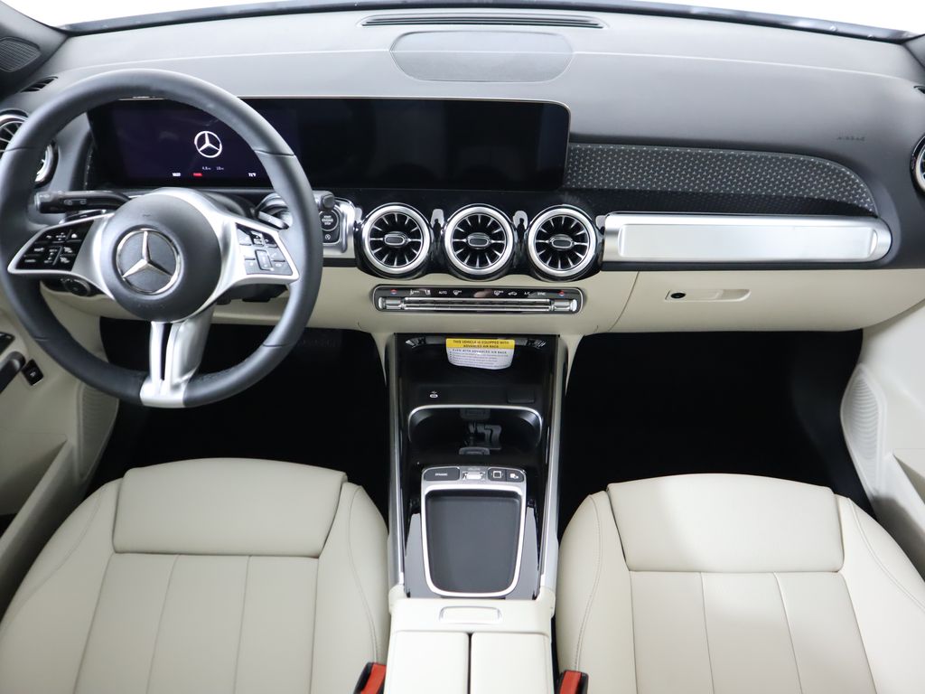 Thumbnail: 2025 Mercedes-Benz GLB - 13