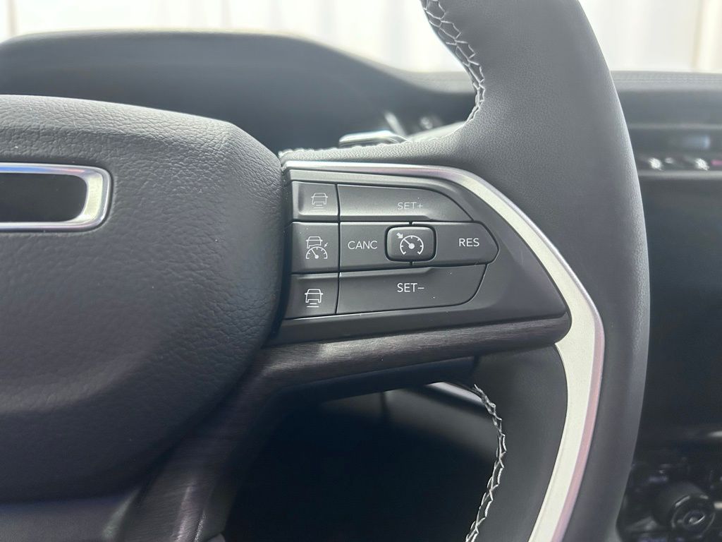 used 2024 Jeep Grand Cherokee car, priced at $36,712