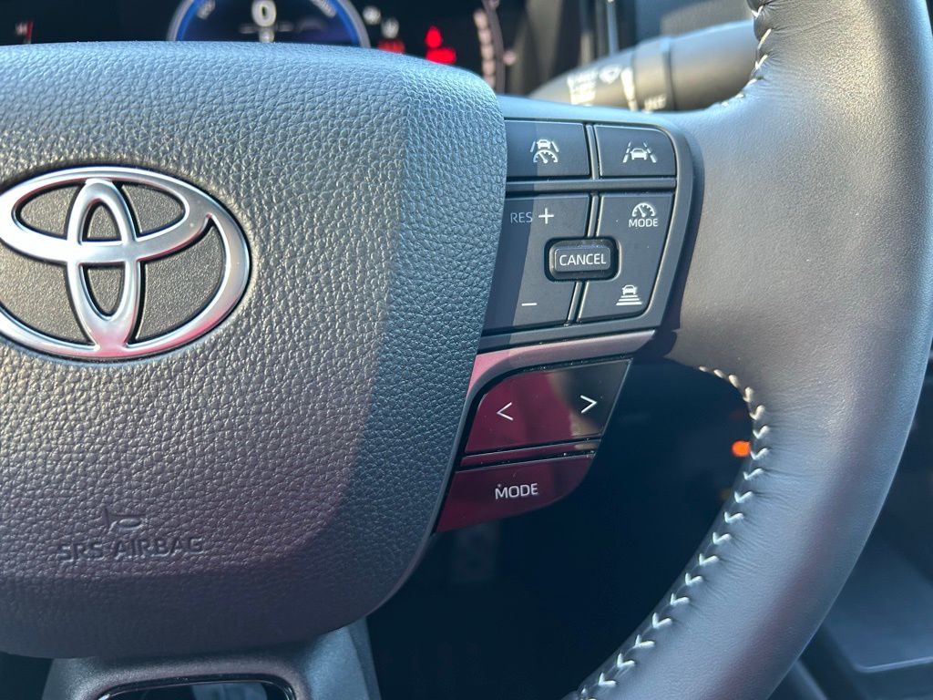 Thumbnail: 2025 Toyota Camry - 19