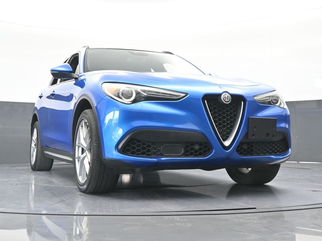 Used 2018 Misano Blue Metallic Alfa Romeo Ti image 64