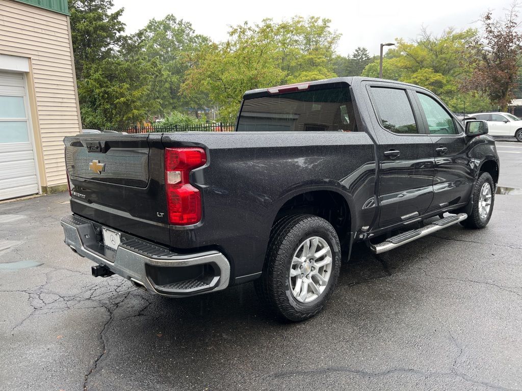 Thumbnail: 2022 Chevrolet Silverado 1500 - 5