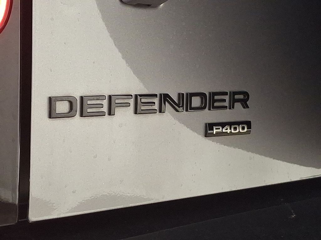 Thumbnail: 2023 Land Rover Defender - 32