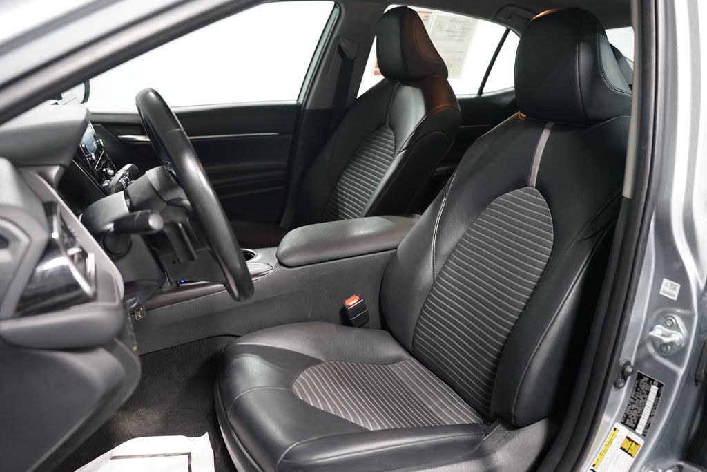 Thumbnail: 2023 Toyota Camry - 25