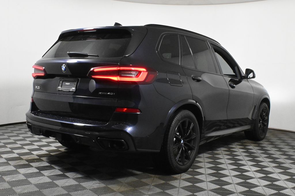 Thumbnail: 2021 BMW X5 - 6