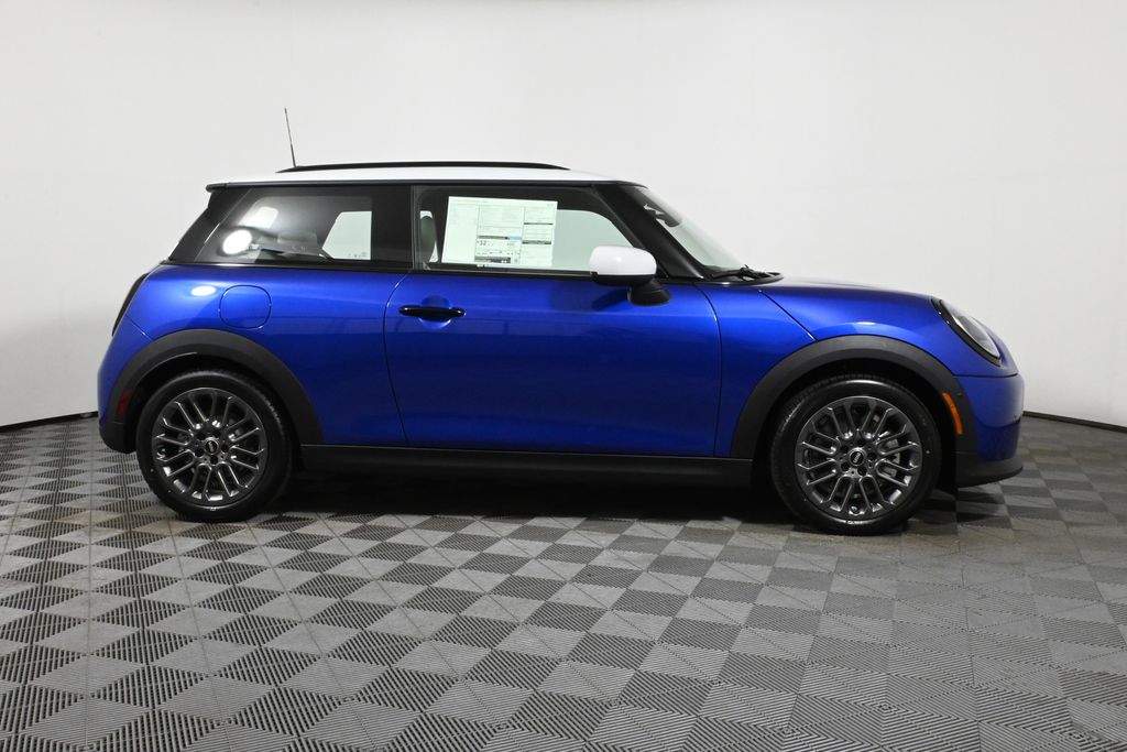 2025 MINI Cooper Hardtop S 8
