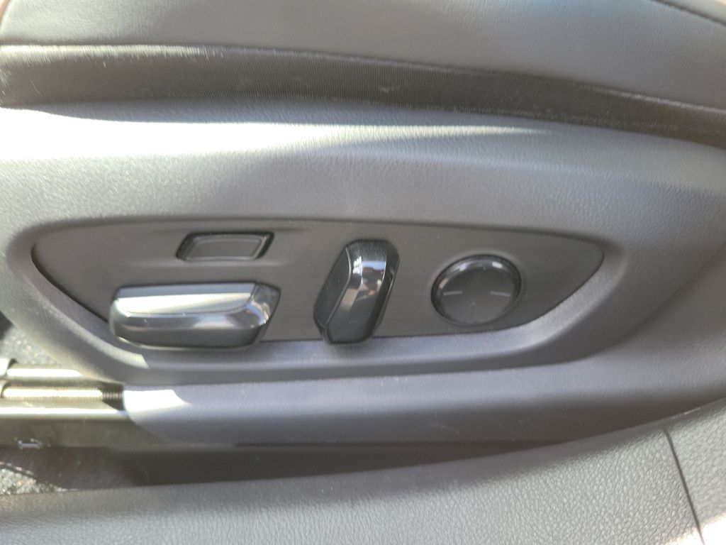 used 2019 Lexus ES car, priced at $29,998