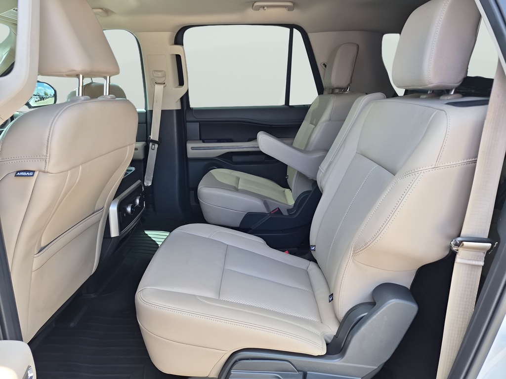 Used 2023 White Ford XLT image 37