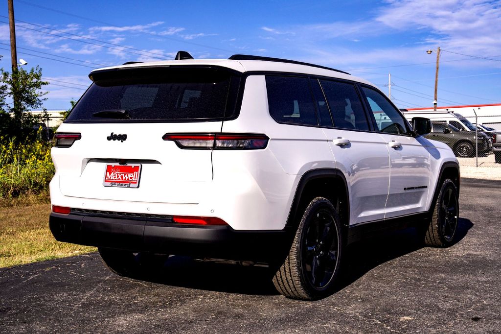 New Car 2025 Jeep Grand Cherokee L  Altitude For Sale Under $50,000 In Taylor, Texas