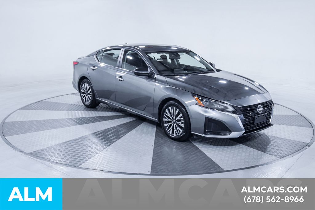 Used 2024 Gray Nissan 2.5 SV image 14