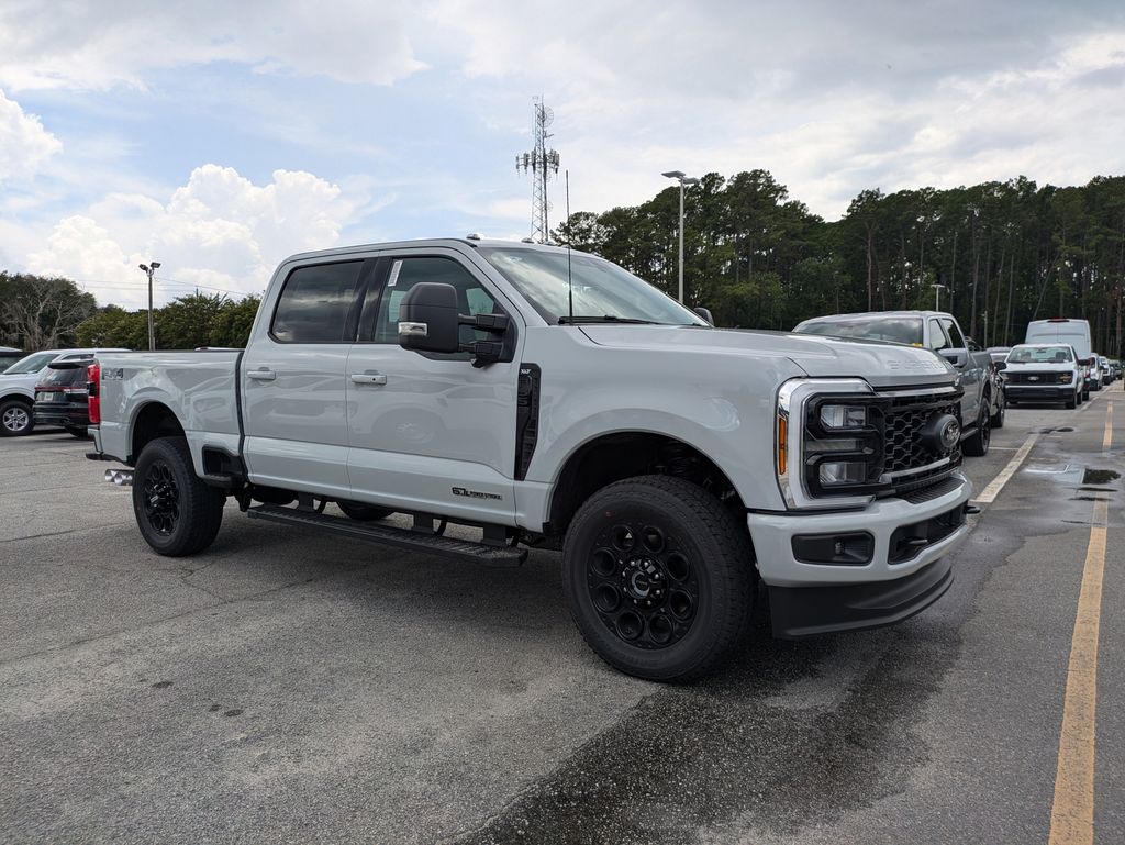 2026 Ford F-350 Super Duty XLT