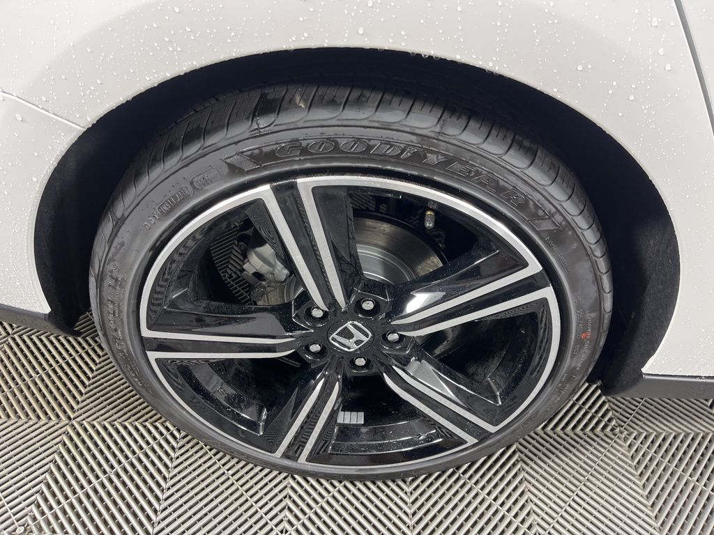 2025 Honda Accord Sport 12