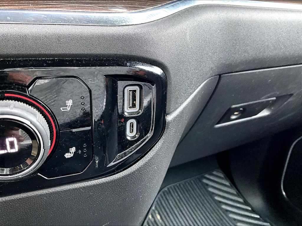 2023 Chevrolet Silverado 1500 — photo 25