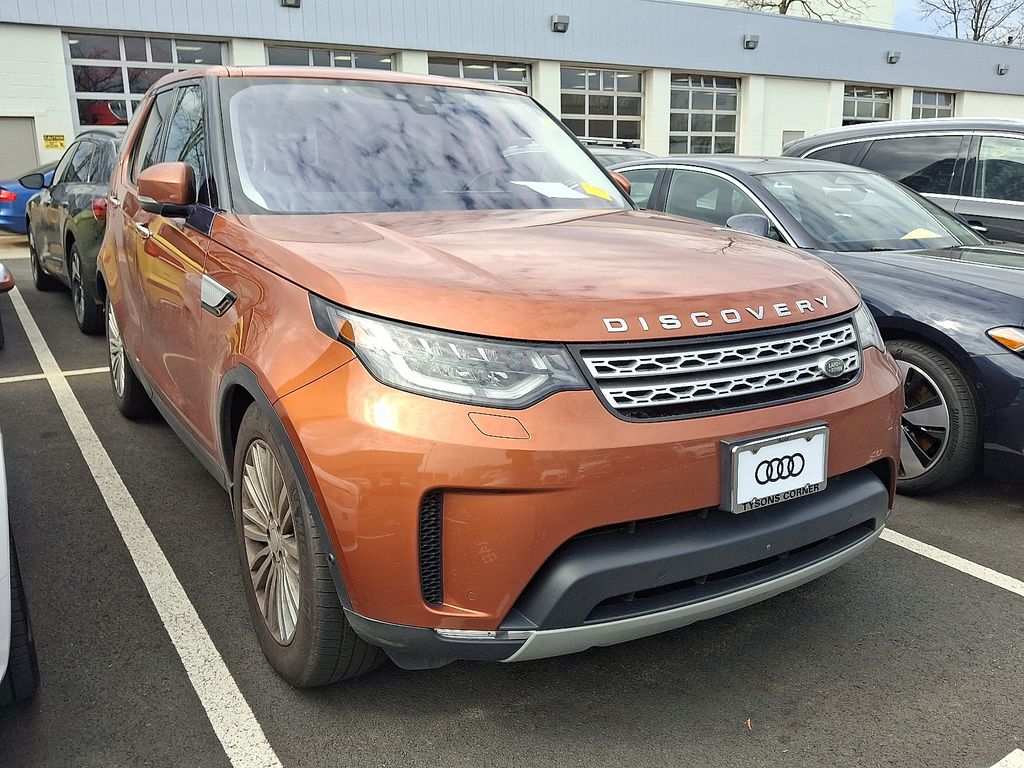 Thumbnail: 2018 Land Rover Discovery - 3