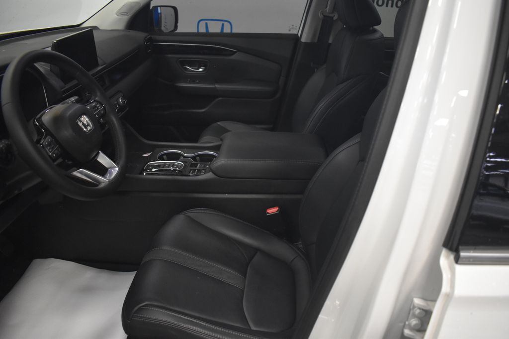 Thumbnail: 2023 Honda Pilot - 6