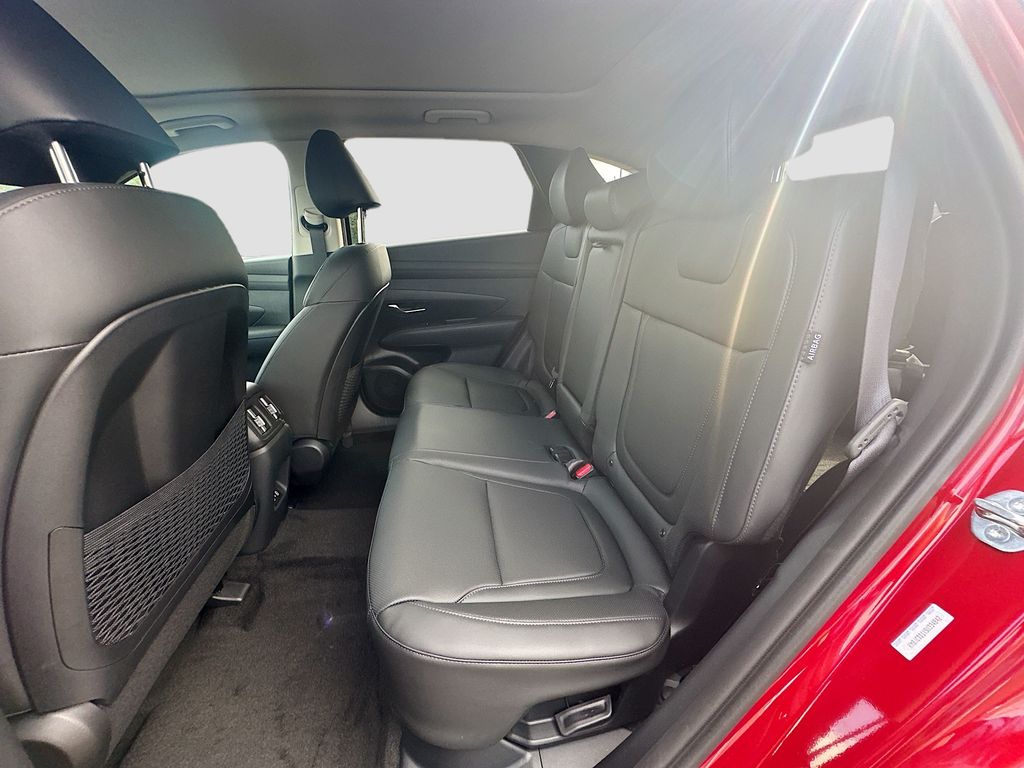 2025 Hyundai Tucson SEL Convenience 17