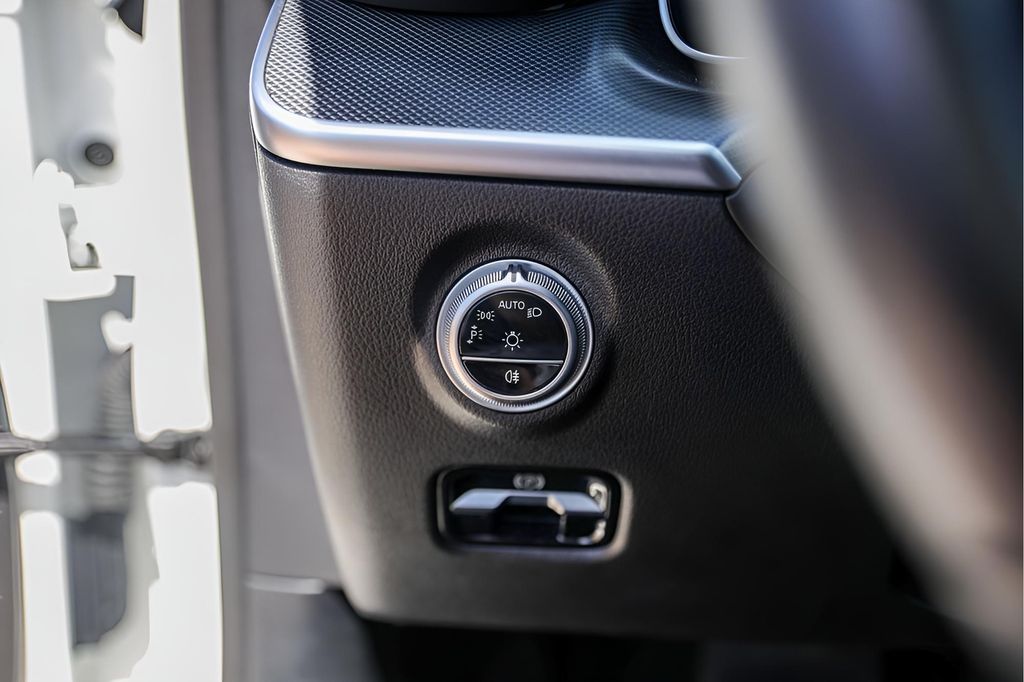 Used Car 2025 Mercedes-benz C-class  C 300 For Sale Under $40,000 In Austin, Texas