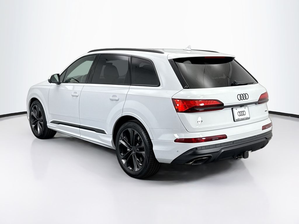 Thumbnail: 2026 Audi Q7 - 7