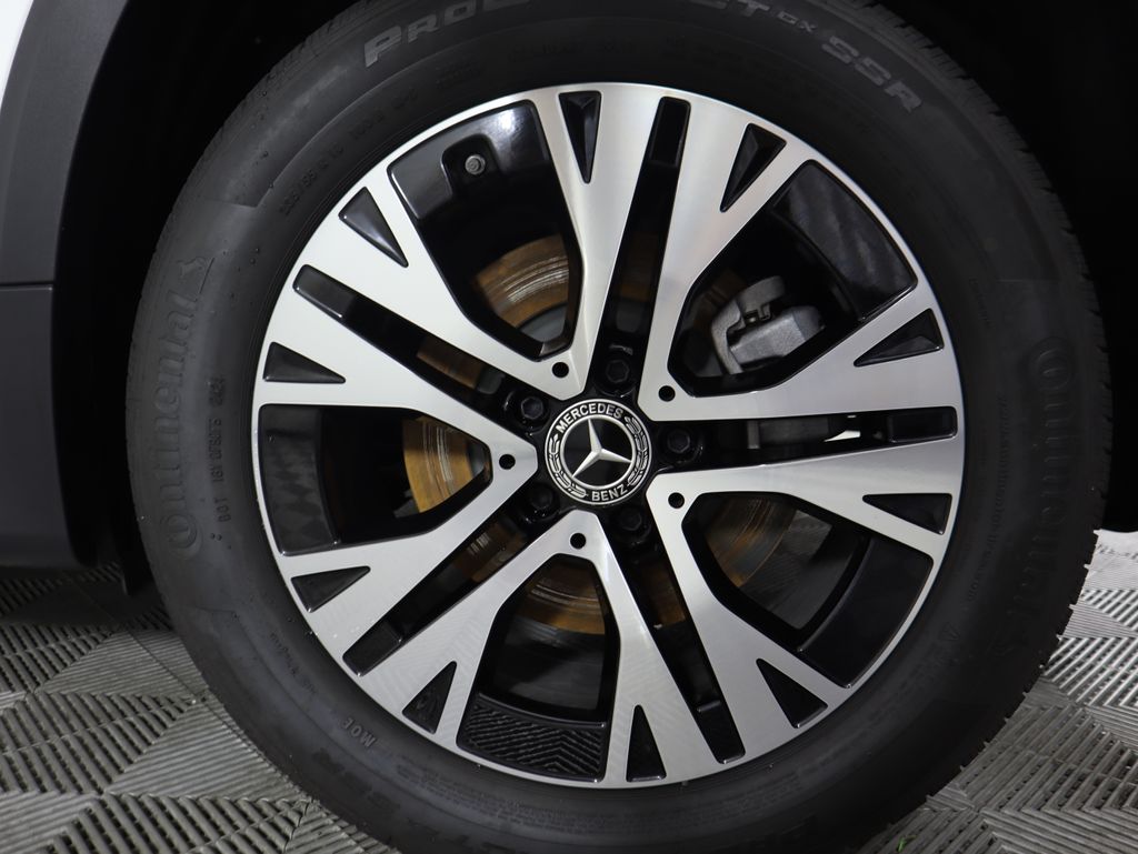 Thumbnail: 2025 Mercedes-Benz GLB - 32