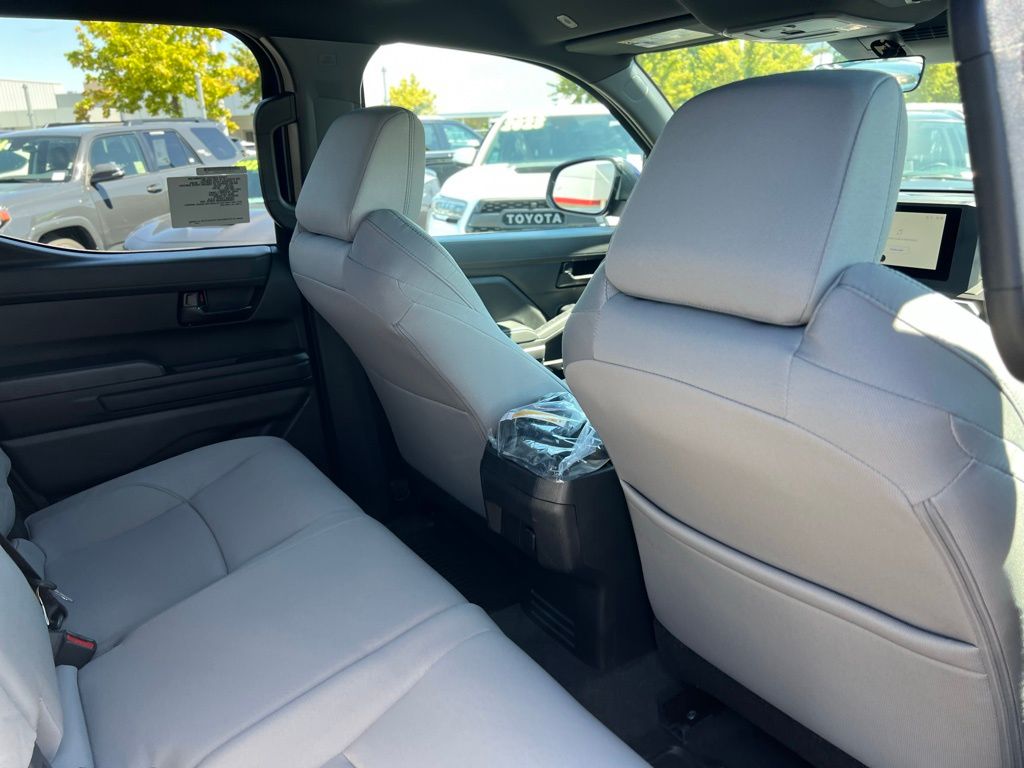 2025 Toyota Tacoma SR5 Double Cab photo 18