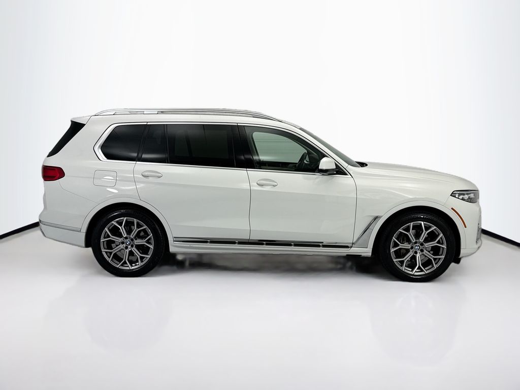Thumbnail: 2021 BMW X7 - 4