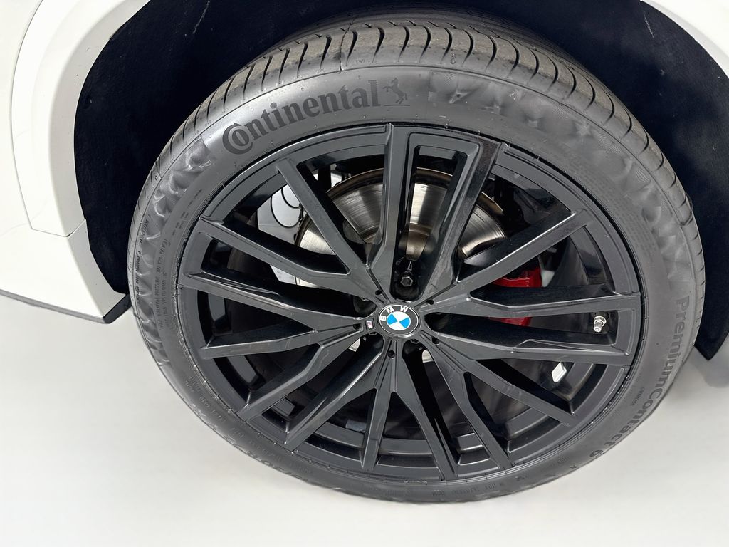 Thumbnail: 2024 BMW X5 - 32