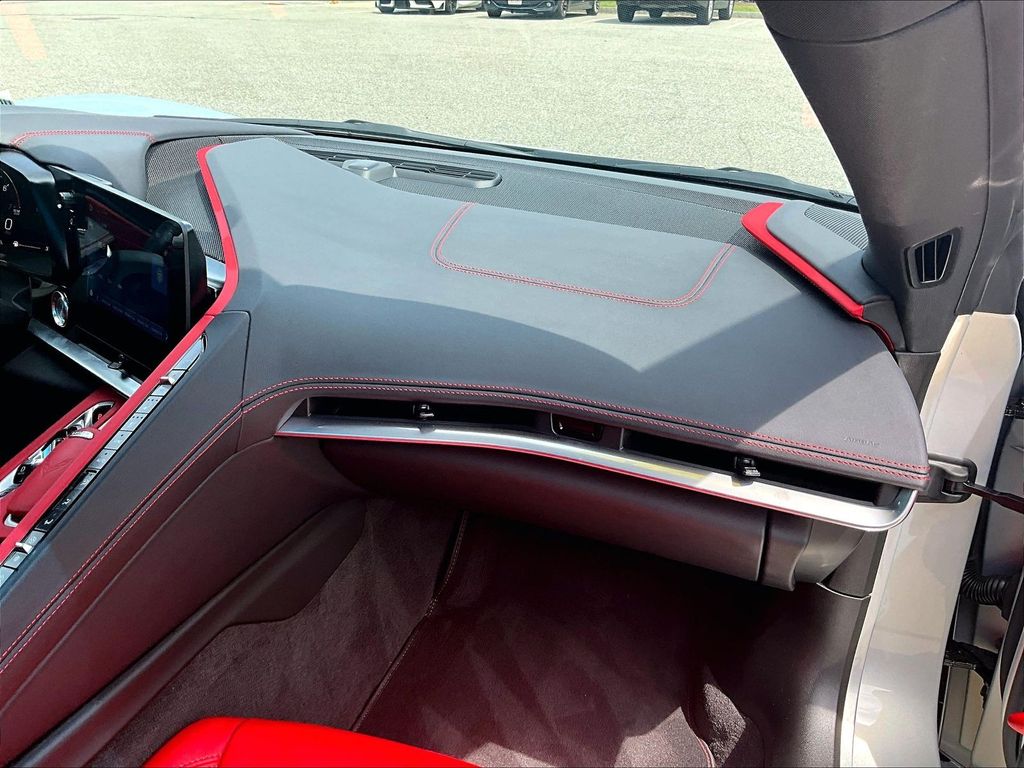 2024 Chevrolet Corvette — photo 13