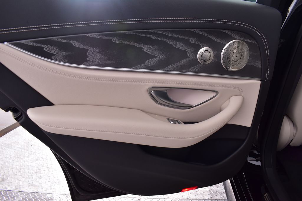 Thumbnail: 2023 Mercedes-Benz E-Class - 30