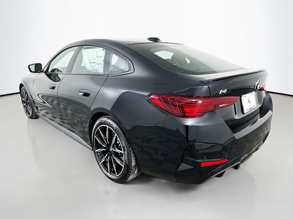 Thumbnail: 2026 BMW i4 - 7