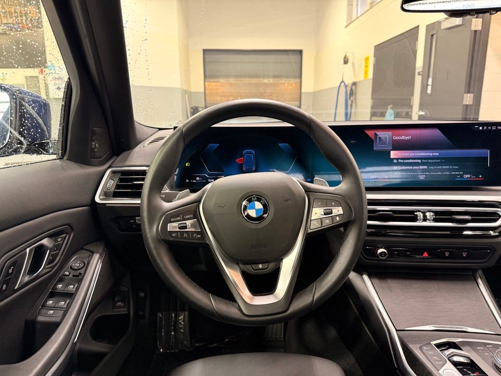 Thumbnail: 2024 BMW 3 Series - 22