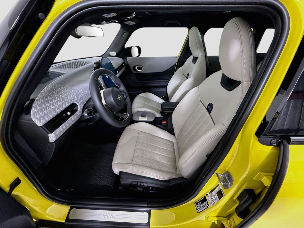 Thumbnail: 2025 MINI Cooper - 19