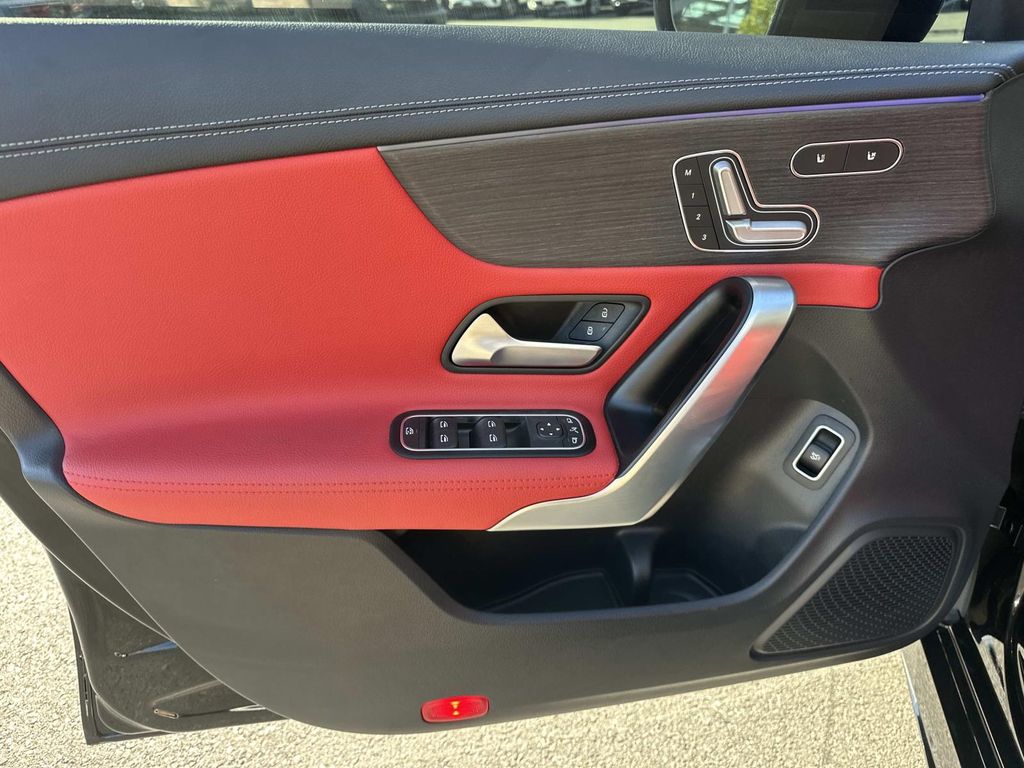 Thumbnail: 2022 Mercedes-Benz CLA - 18