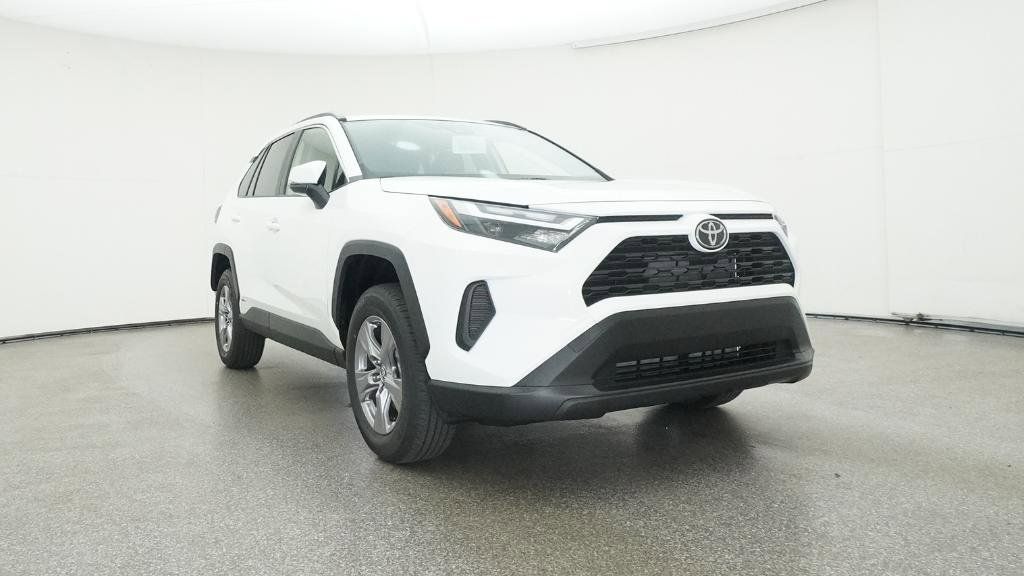 Thumbnail: 2025 Toyota RAV4 - 16