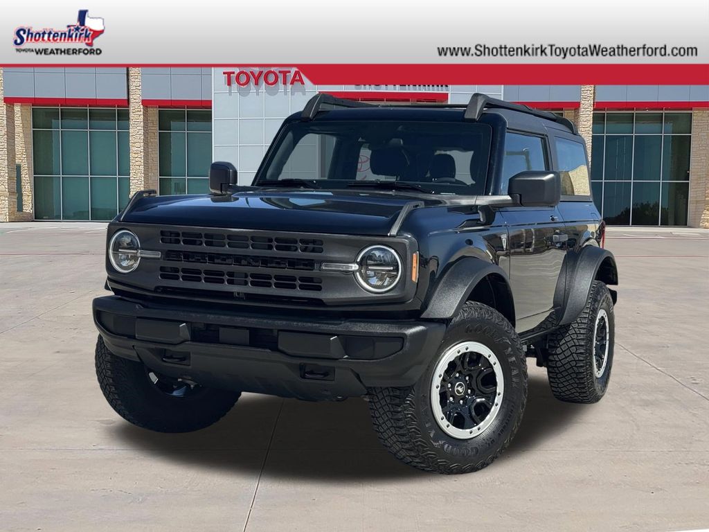 2023 Ford Bronco 2-Door Base