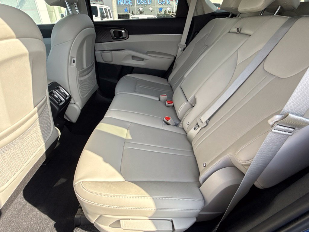 Used 2025 Kia Sorento SUV