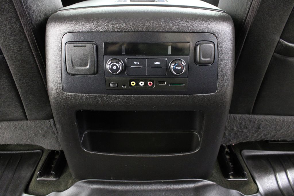 Used 2016 Chevrolet Suburban for sale in 