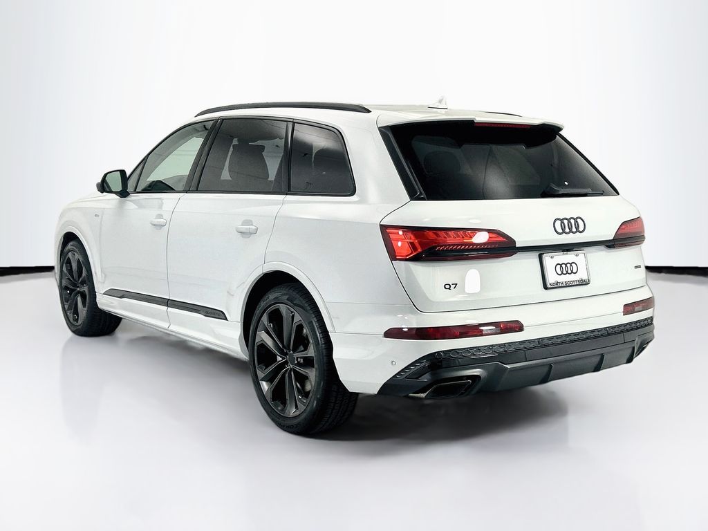 Thumbnail: 2026 Audi Q7 - 7