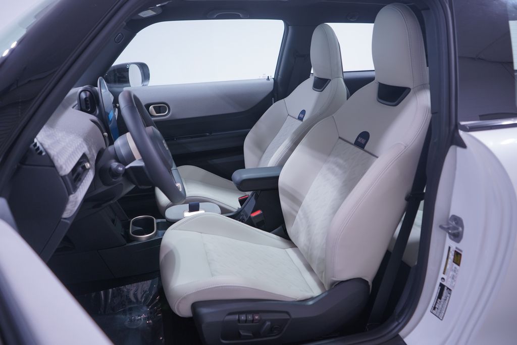 Thumbnail: 2025 MINI Cooper - 7