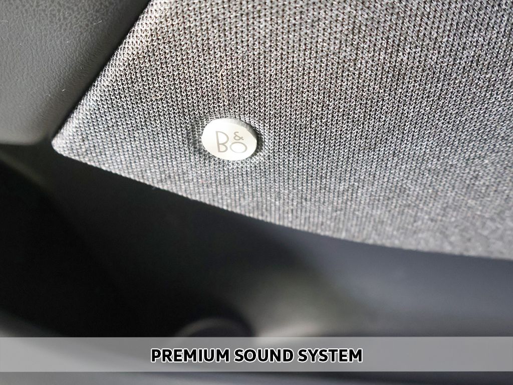 Used 2023 White Ford Premium image 5