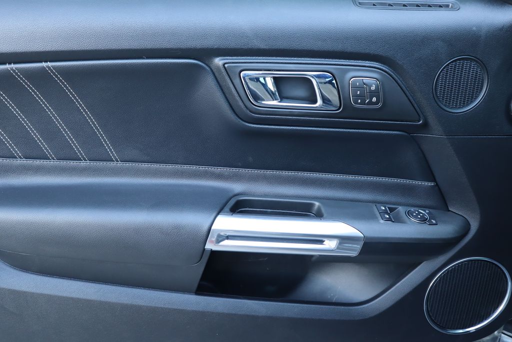 Thumbnail: 2017 Ford Mustang - 21