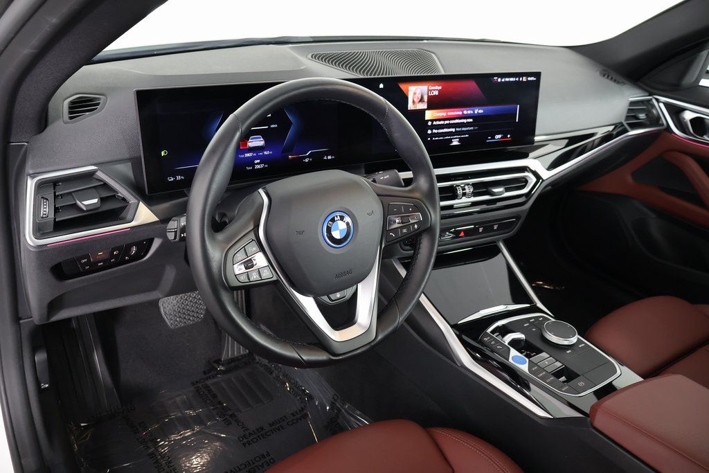 Thumbnail: 2023 BMW i4 - 7