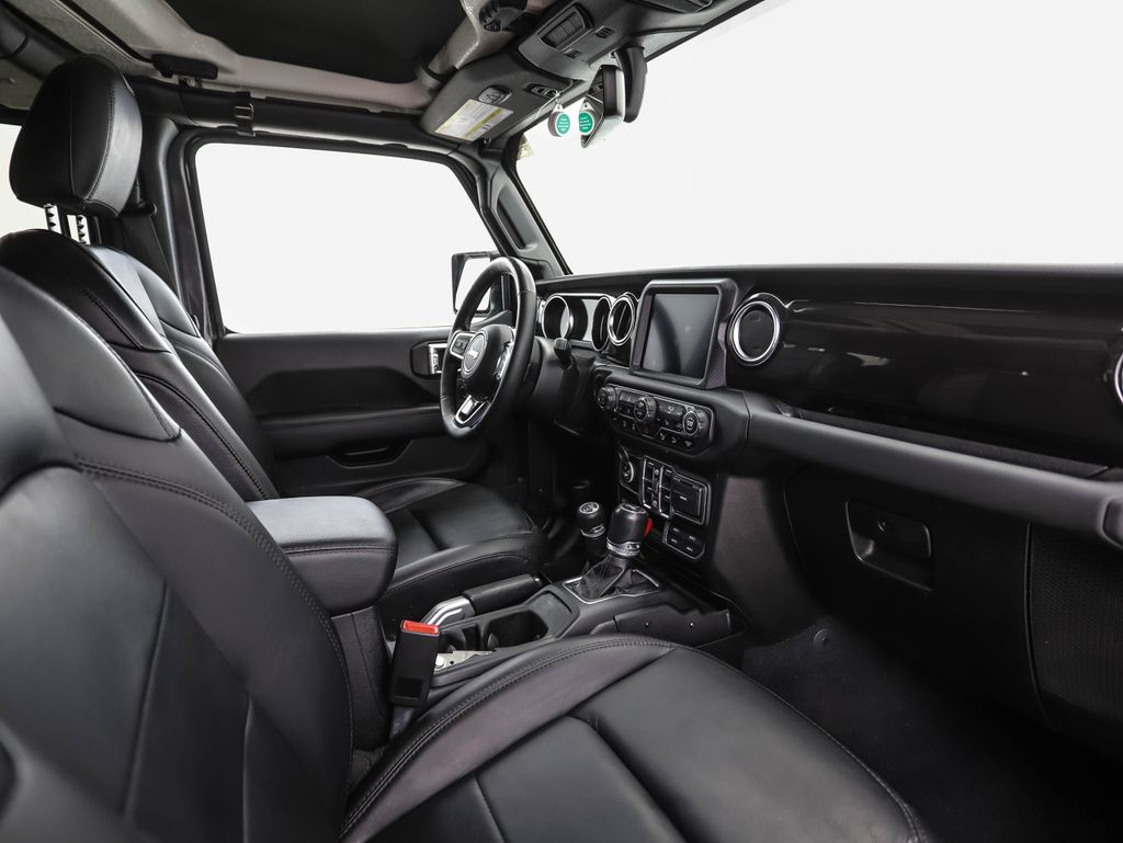 Thumbnail: 2020 Jeep Wrangler - 29