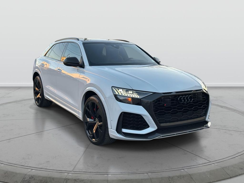 2024 Audi RS Q8 -'s photo