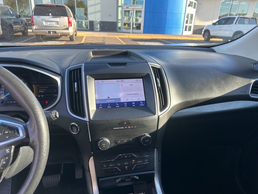 Thumbnail: 2020 Ford Edge - 10