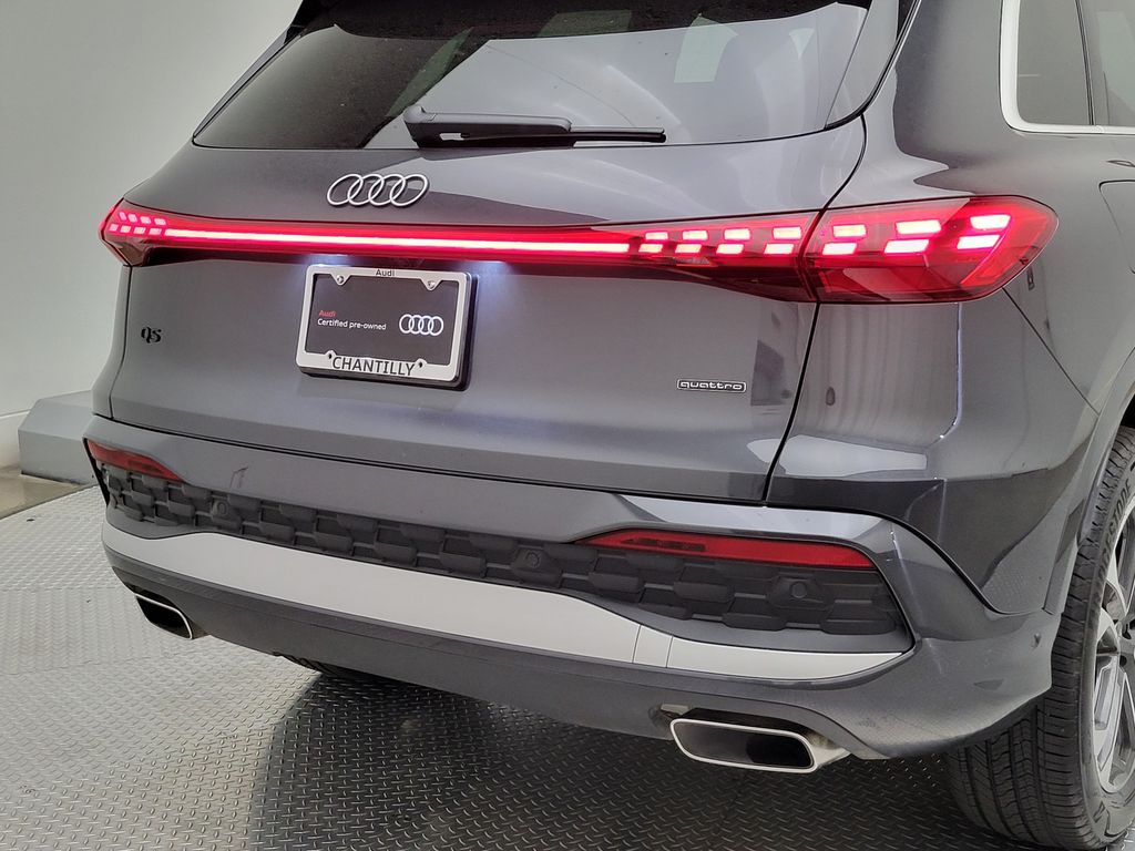Thumbnail: 2025 Audi Q5 - 7