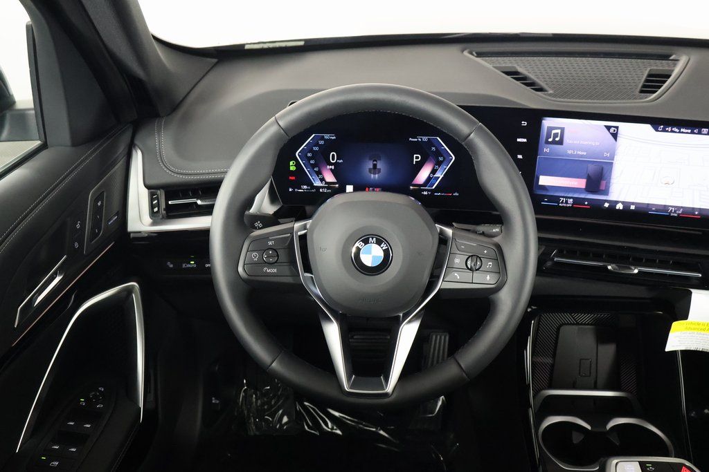 Thumbnail: 2026 BMW X1 - 3