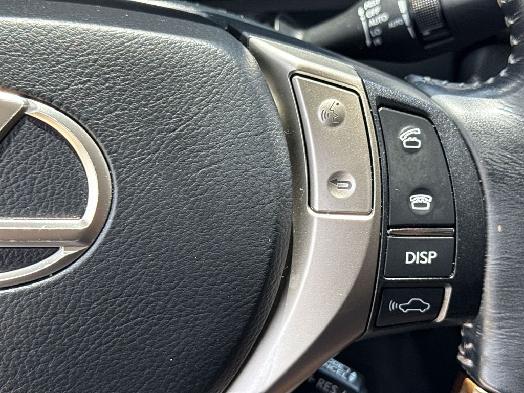Thumbnail: 2015 Lexus ES - 27