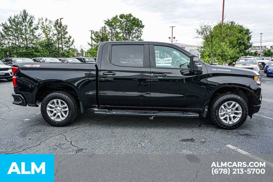 Used 2024 Black Chevrolet RST image 9