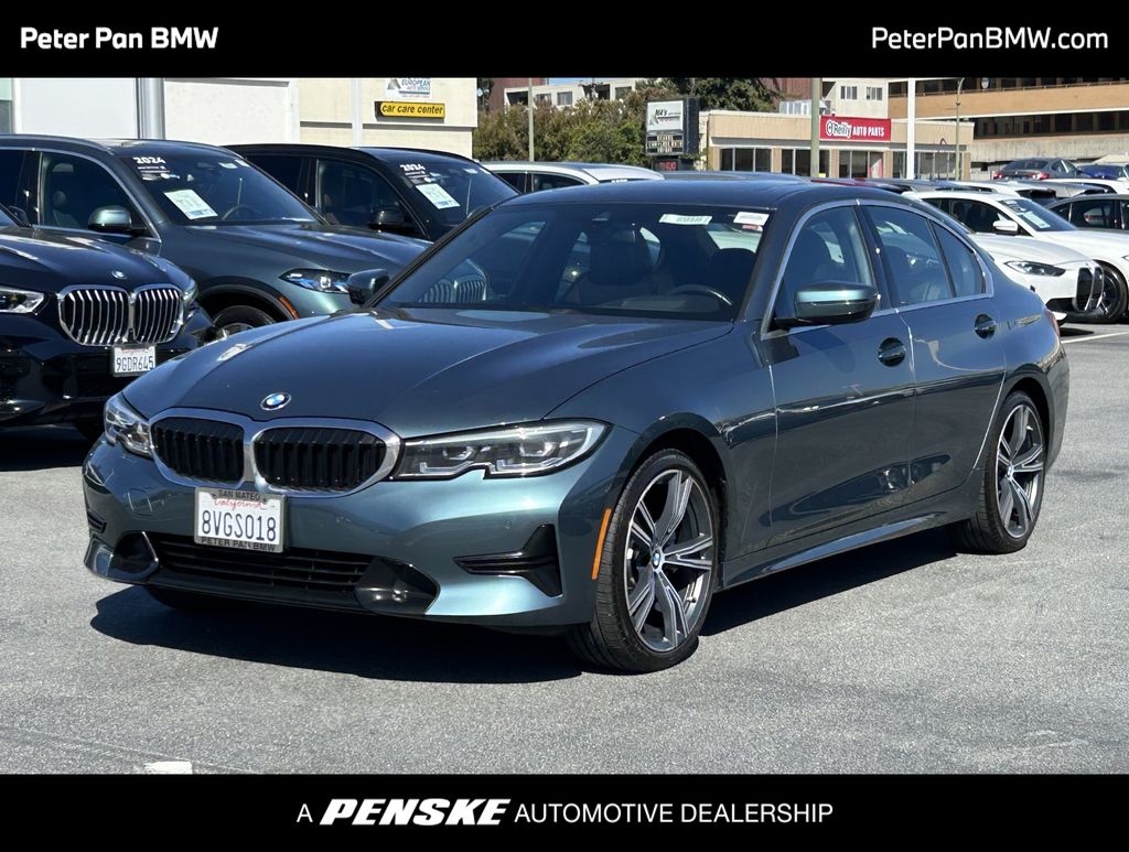 Thumbnail: 2021 BMW 3 Series - 1