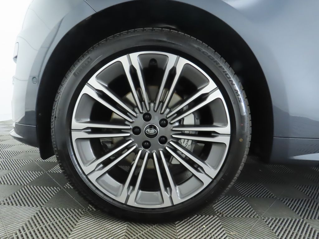 Thumbnail: 2025 Land Rover Range Rover Sport - 30